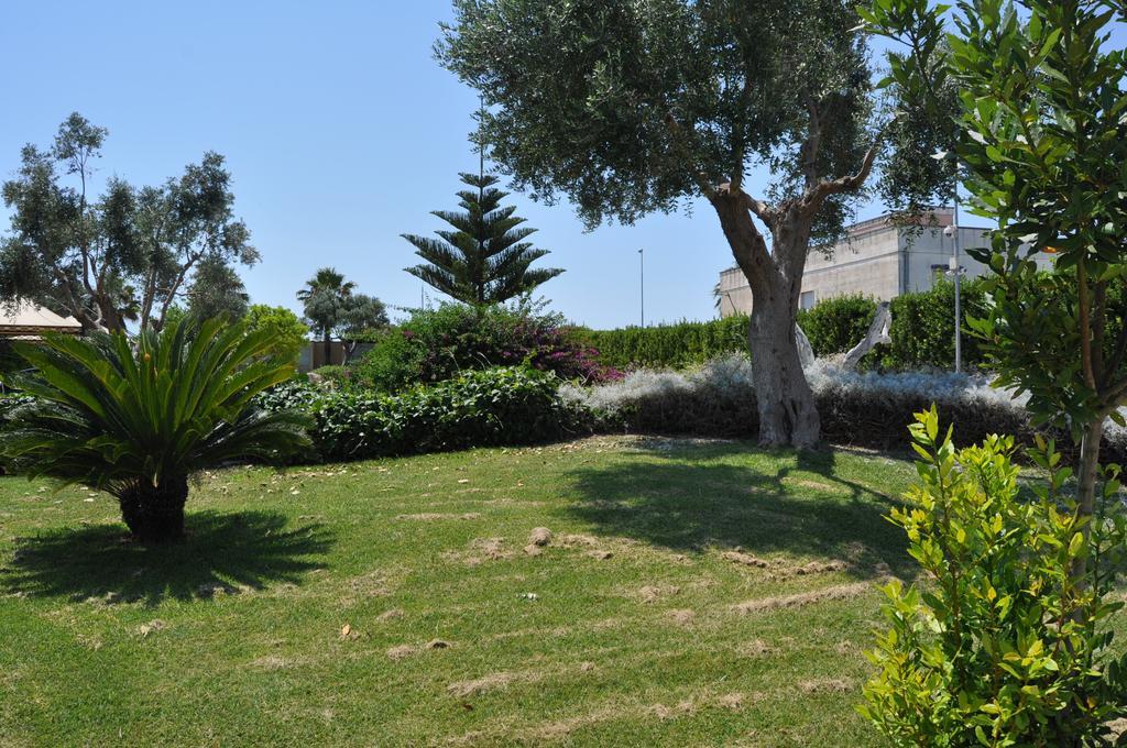 Bed & Breakfast Giardini Di Marzo Lecce Exterior foto